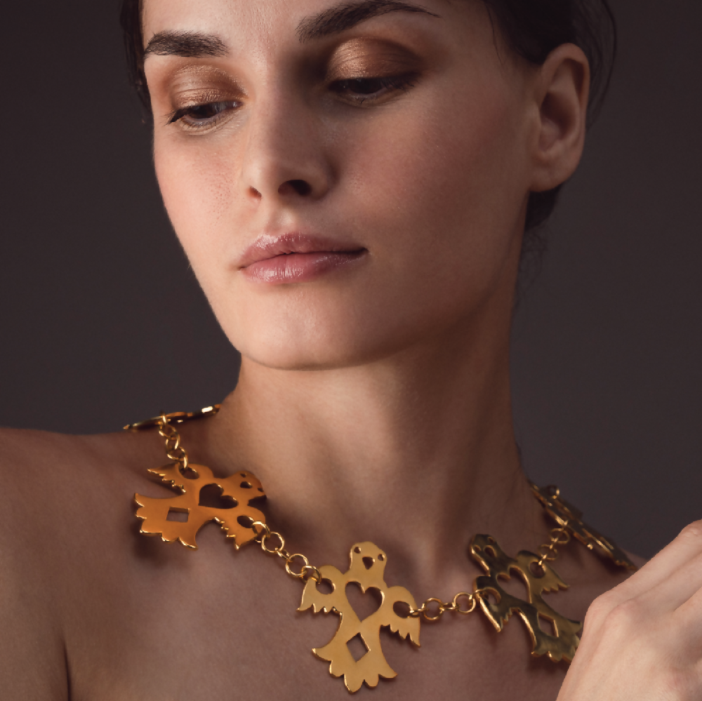 fly high neckpiece1