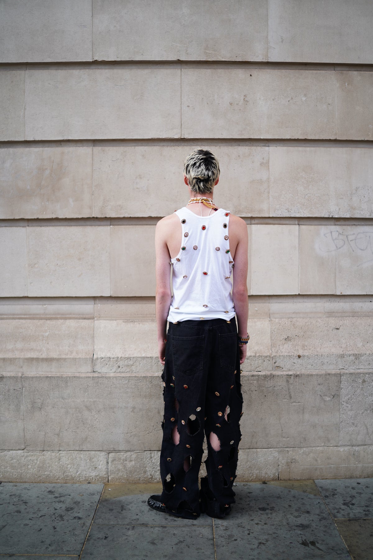 Mangala White And Black Top & Jeans Set by Pindiga