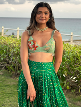 Emerald Bandhini, Mint + Sea Shells