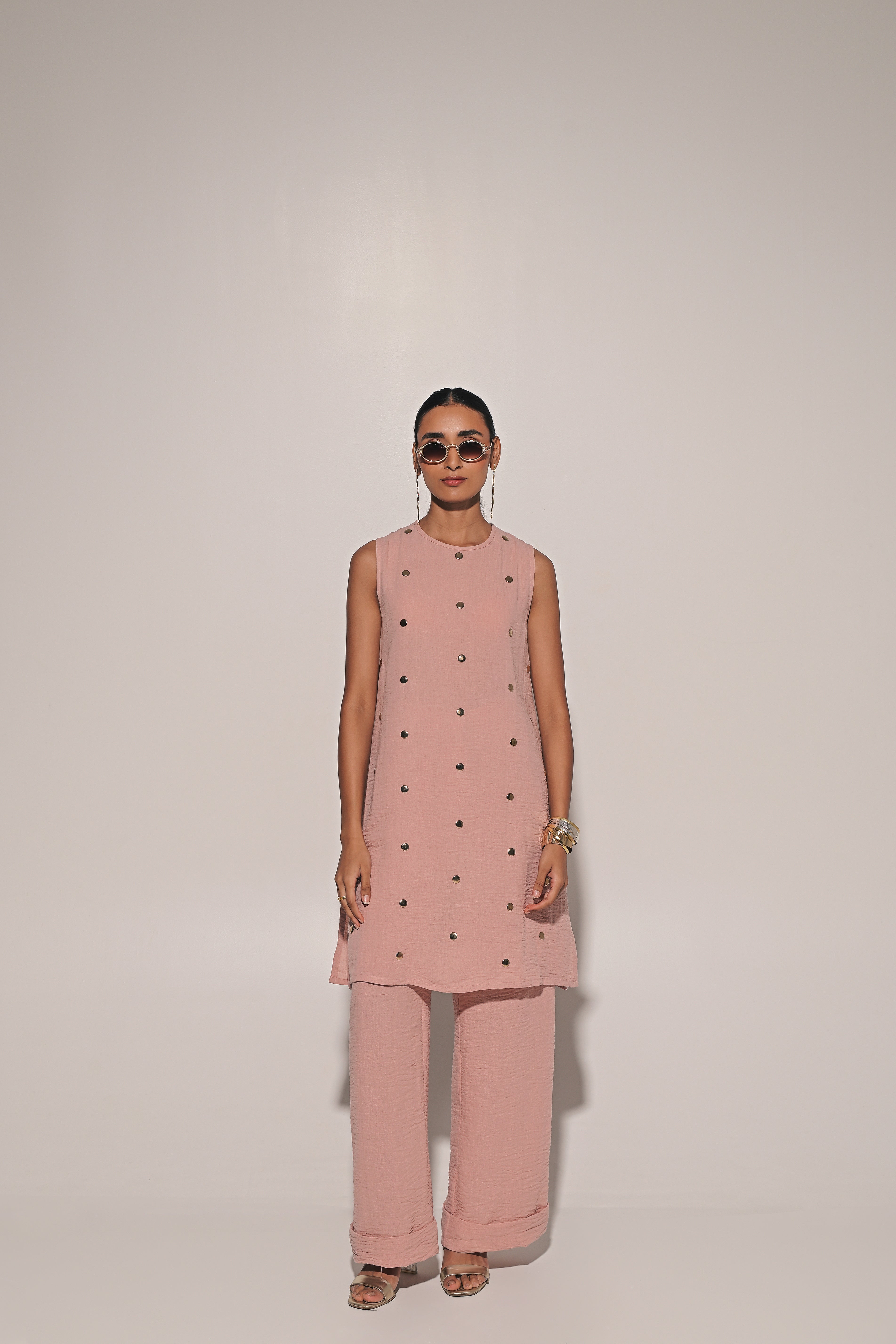 Kiyomi blouse with straight pants