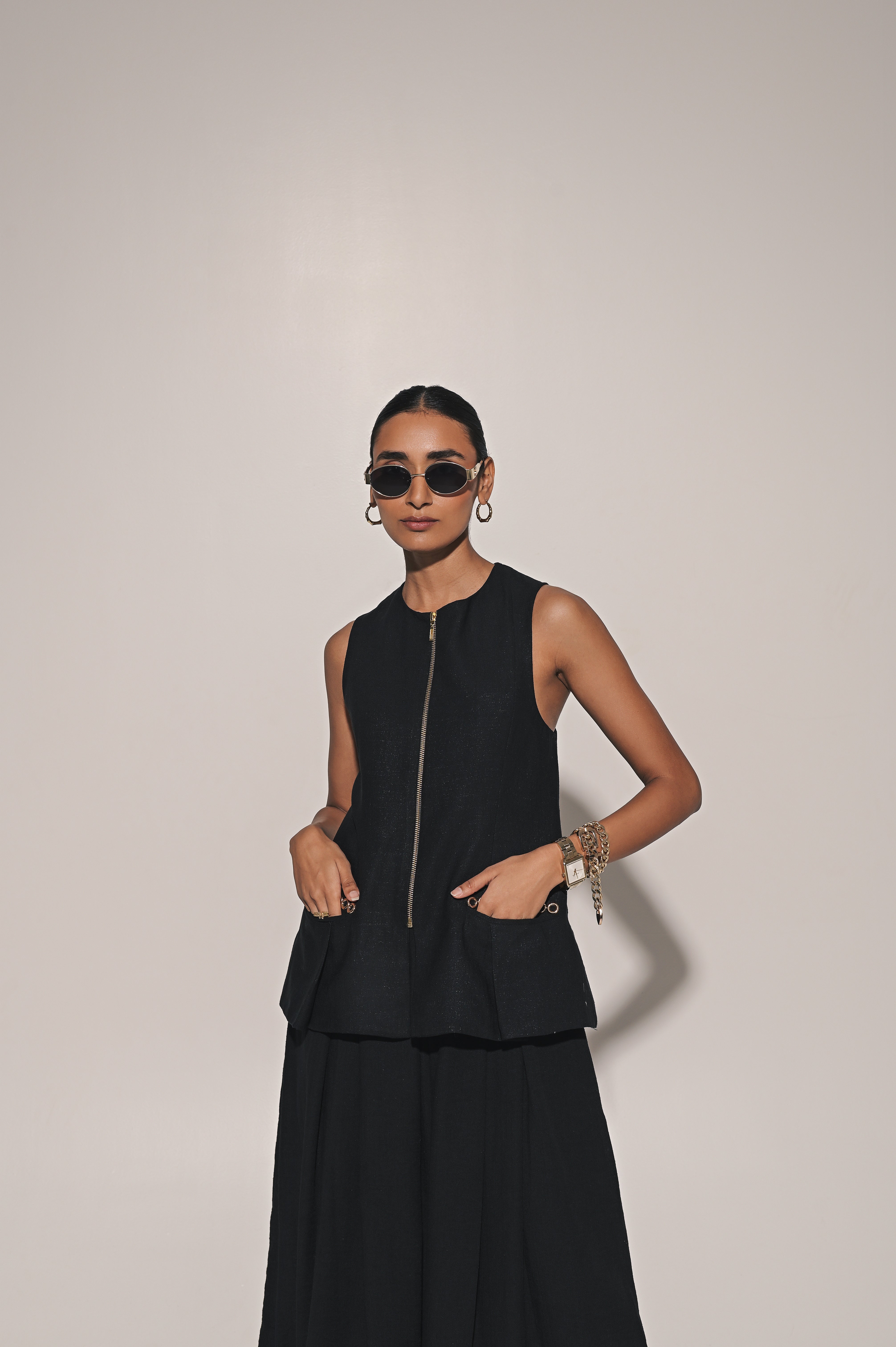 Black elan skirt with kuro zipper