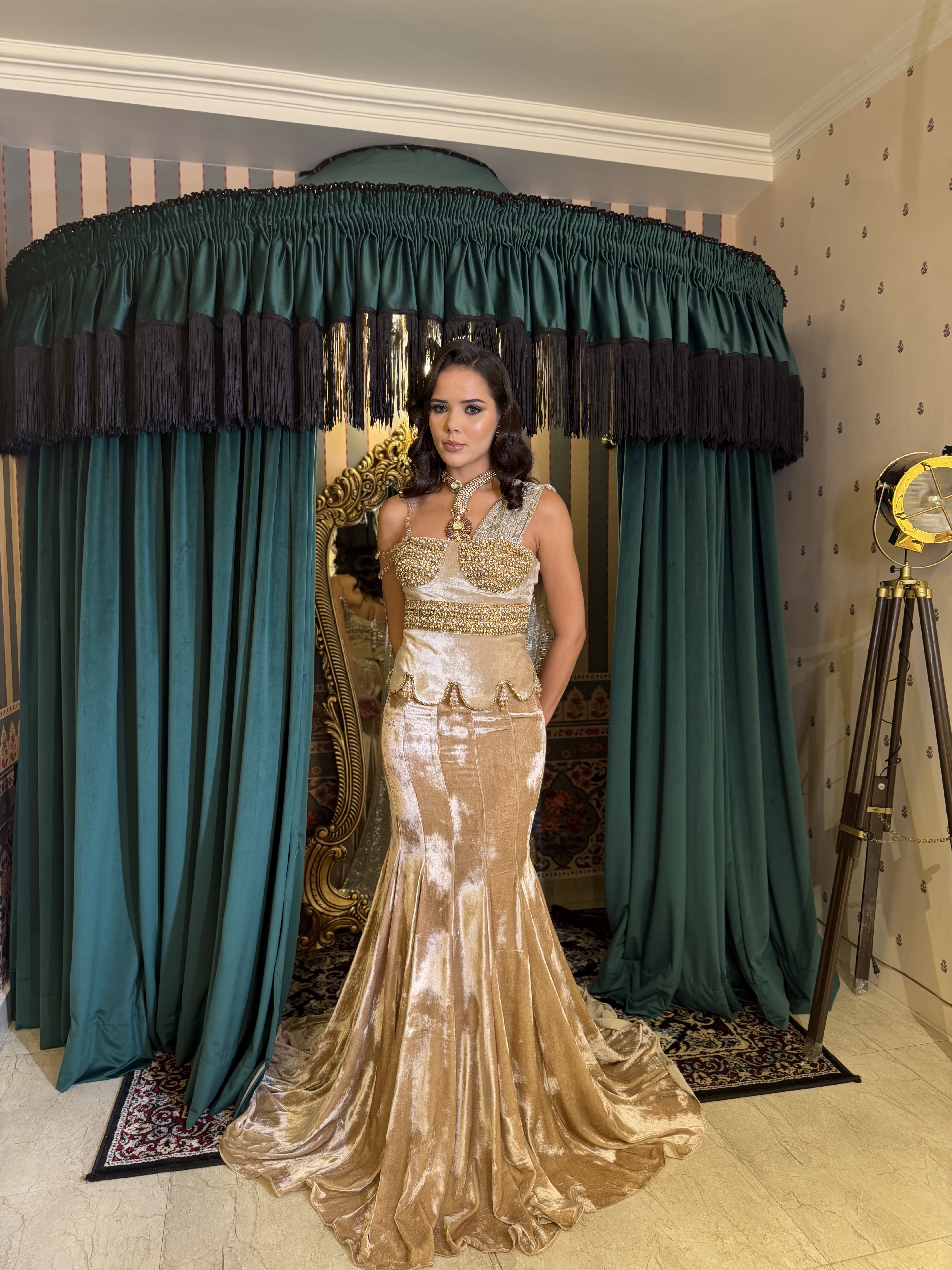 Gold silk velvet scallop top with fishtail skirt