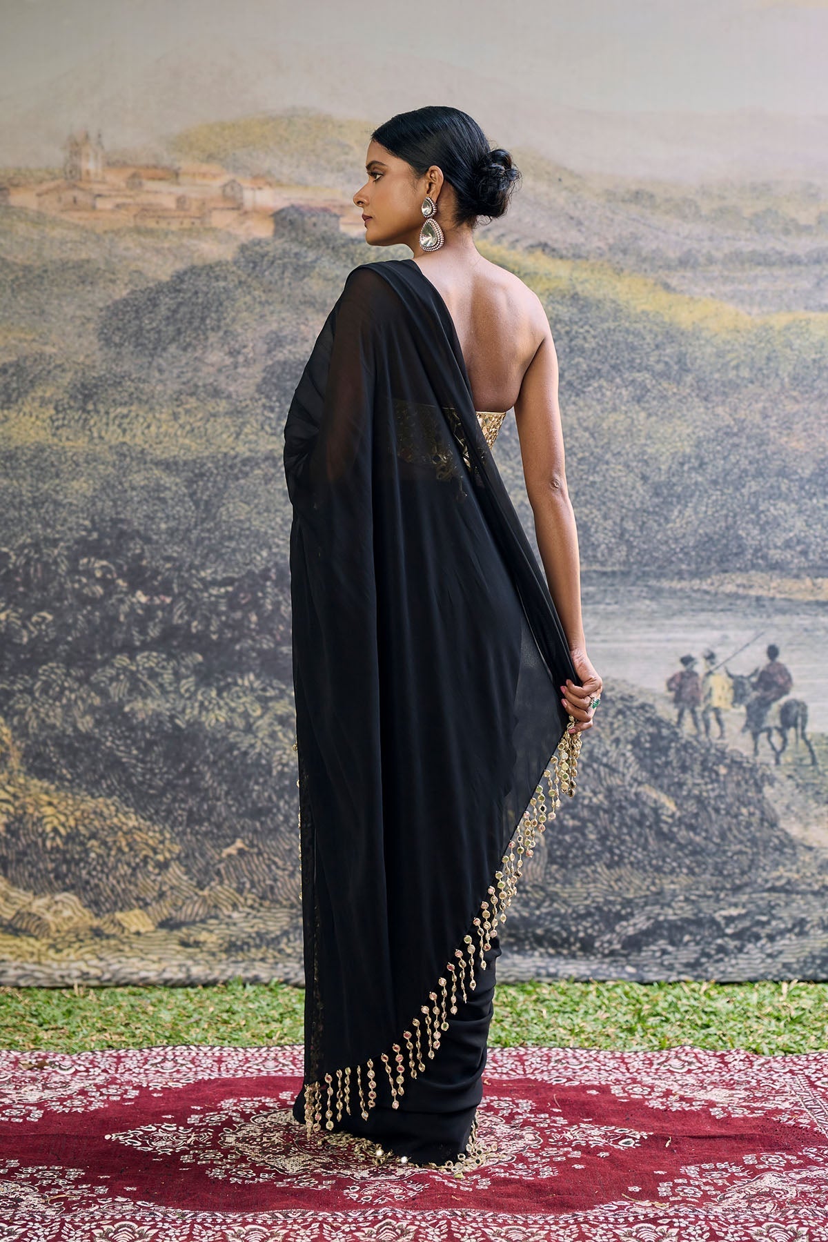 Shyama Mirror Pre-Draped Saree Set