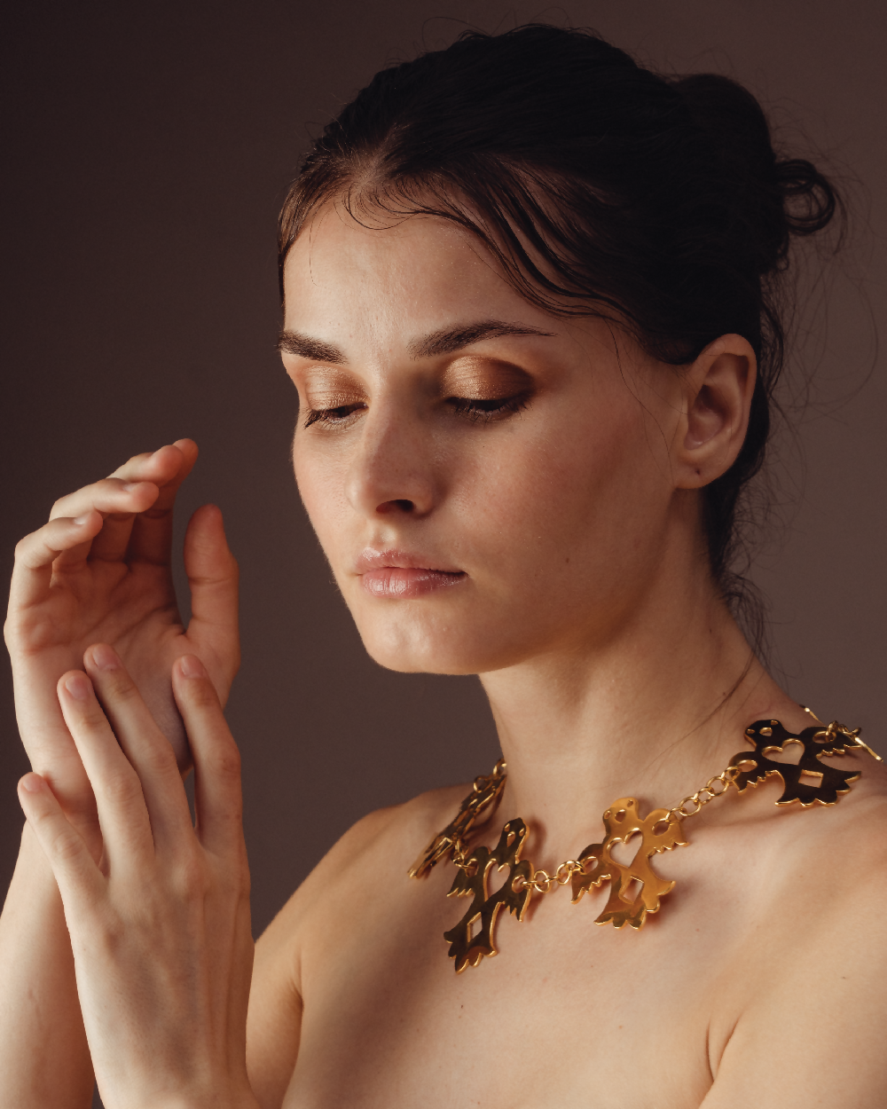 Fly High neckpiece-02
