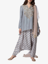 Embroidered kurta with scallop lace and net dupatta